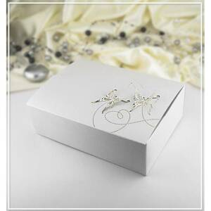Svatební krabička na výslužku perleťová vzor motýl (18,5 x 13,5 x 5,8 cm) dortis